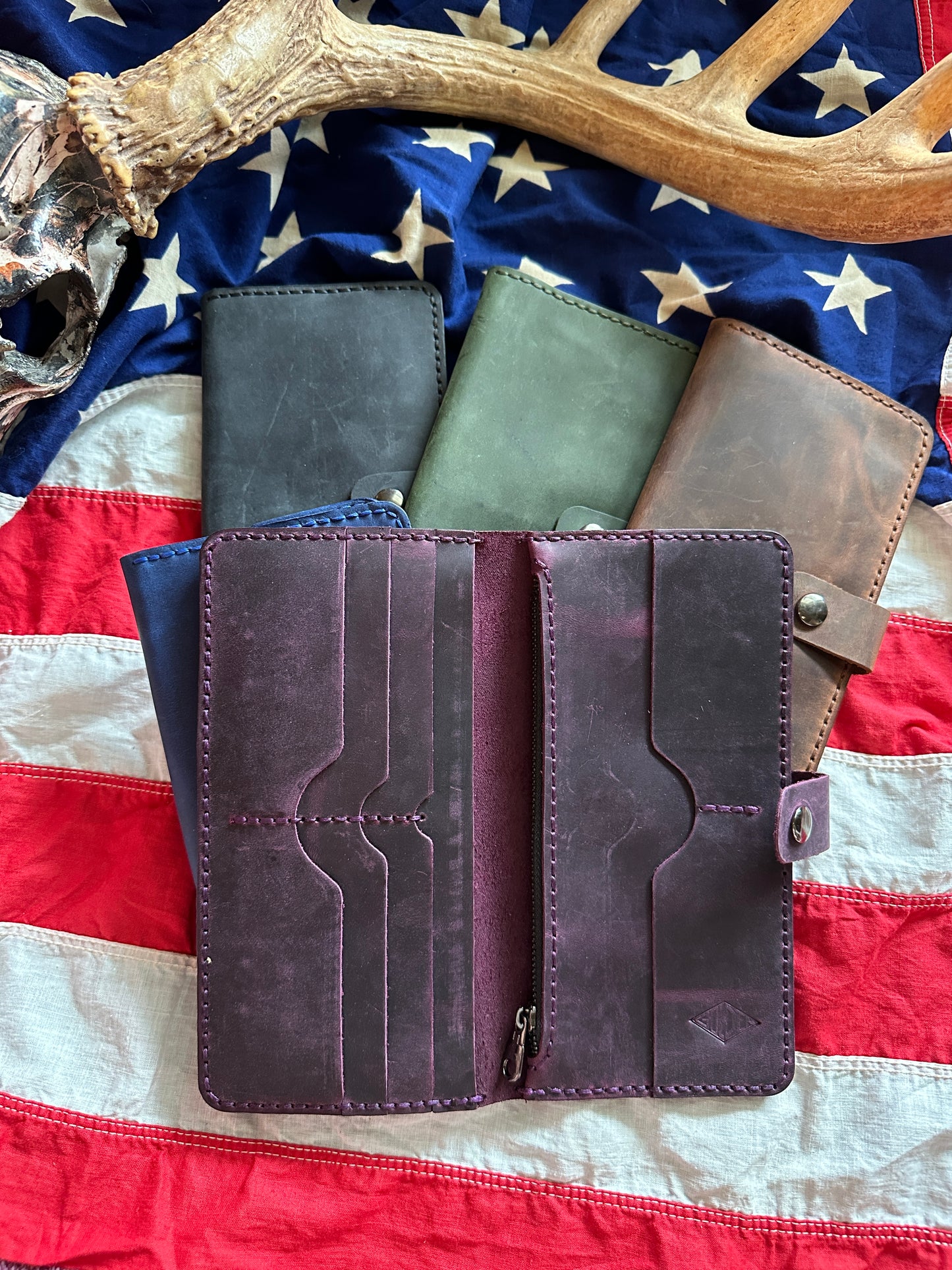 Single Snap Wallet with Zipper